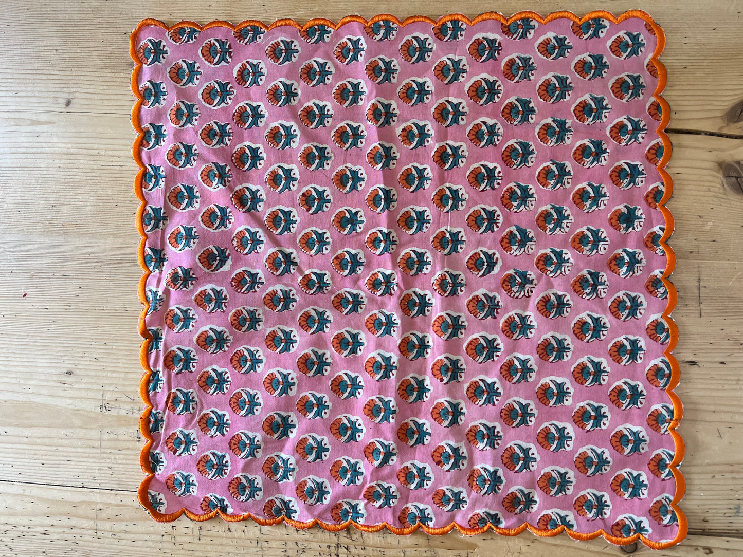 Pink and Orange Scalloped Napkins x 6