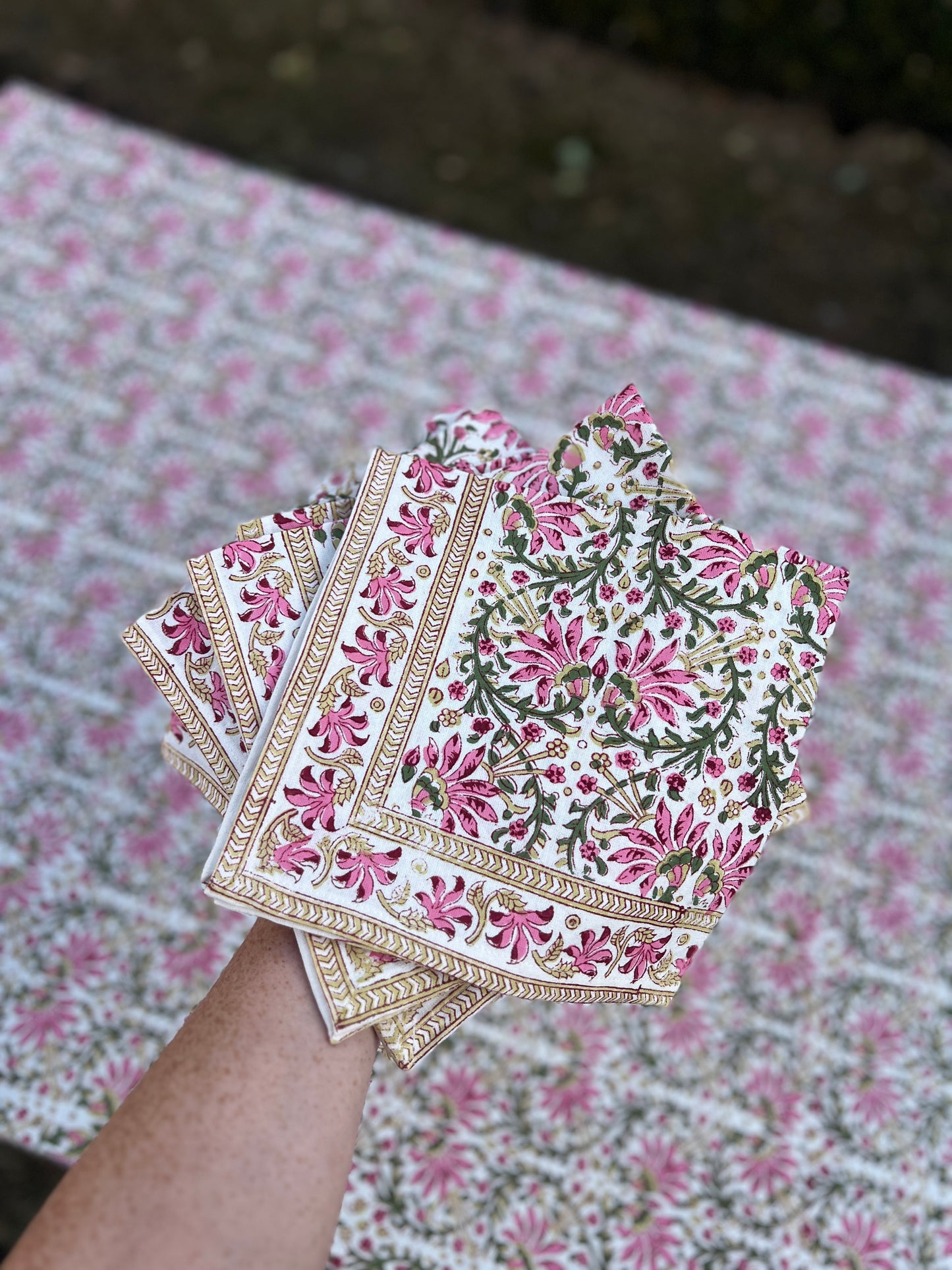 Fuchsia Table Cloth