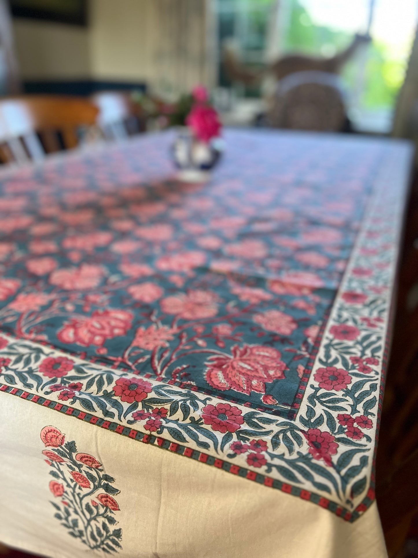 Red Roses Table Cloth