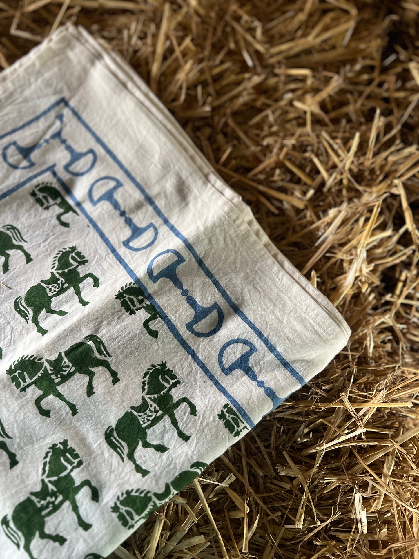 Trotting Horse Table Cloth - Emerald Green