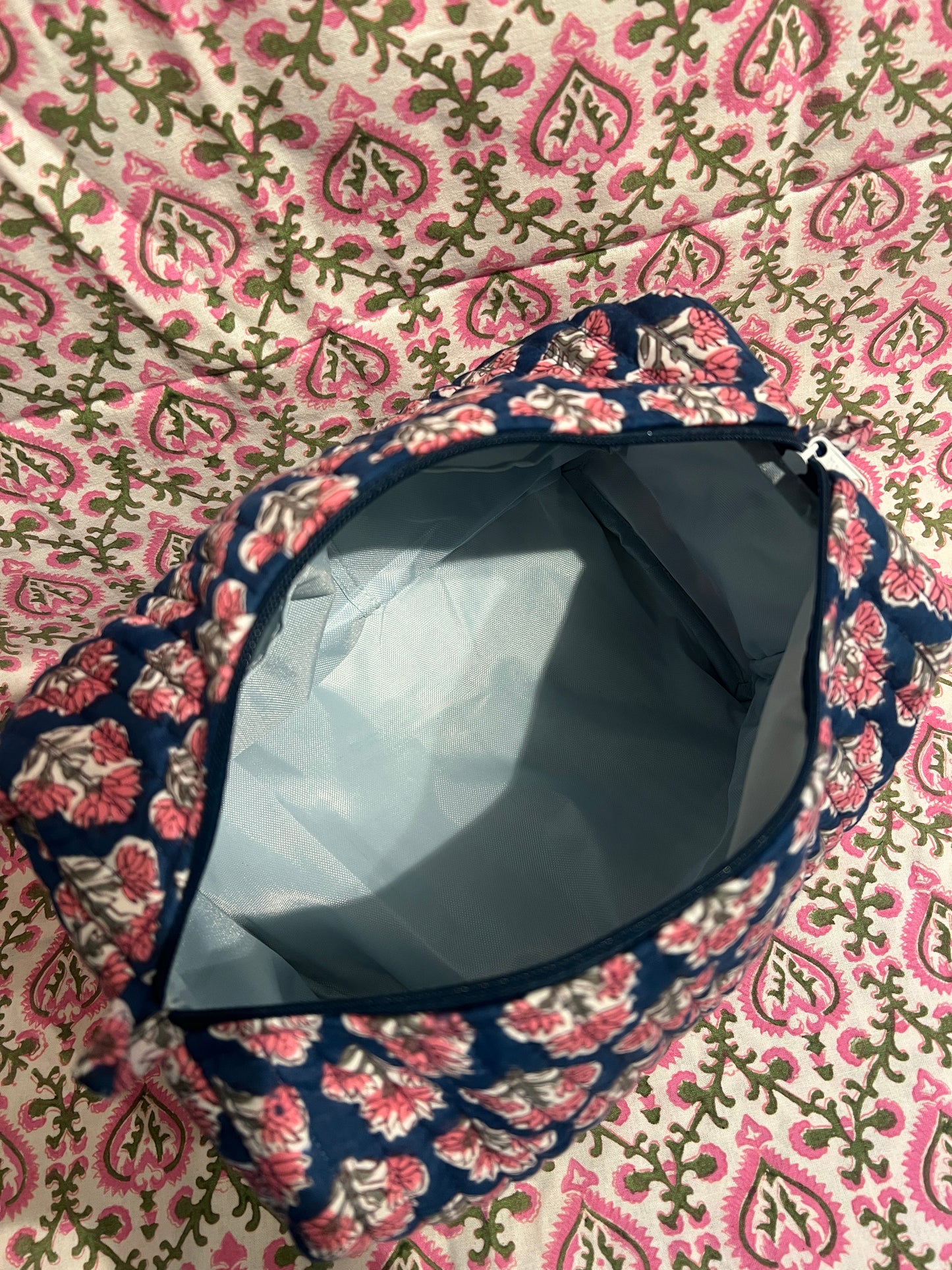 Navy Floral Wash-bag