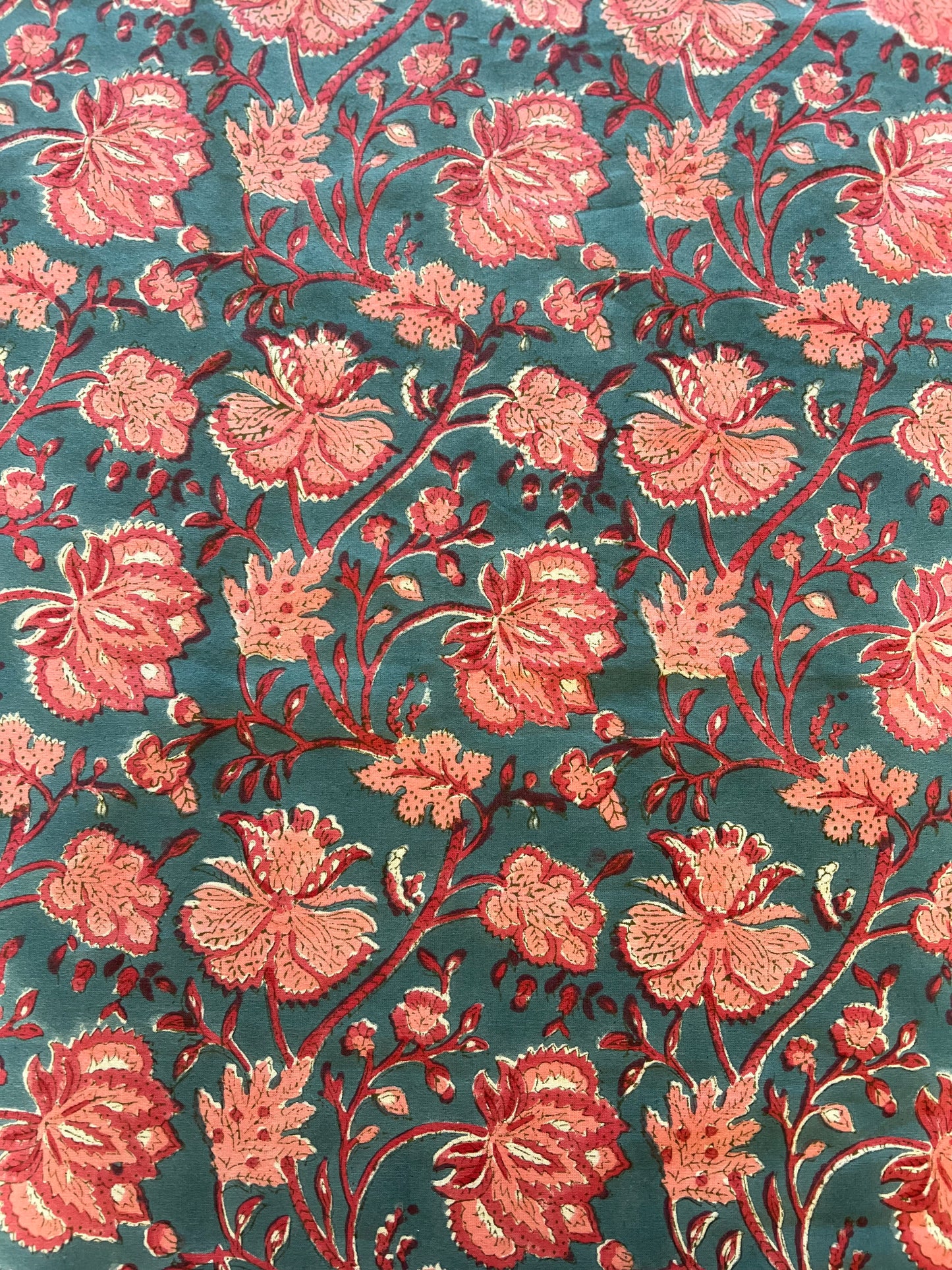 Red Roses Table Cloth