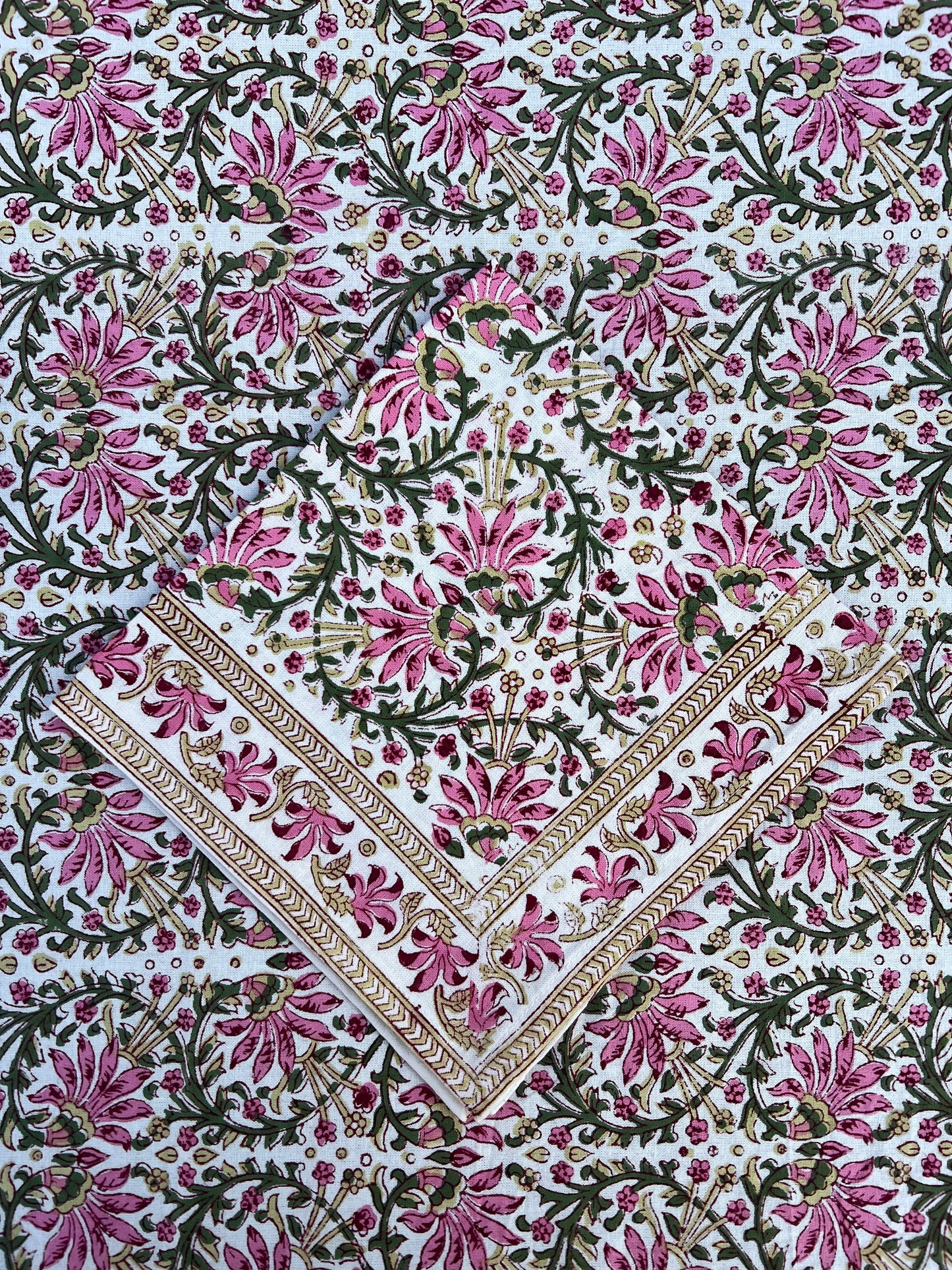Fuchsia Table Cloth
