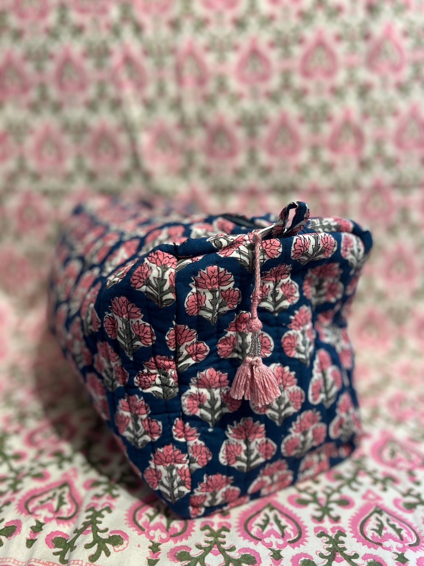 Navy Floral Wash-bag