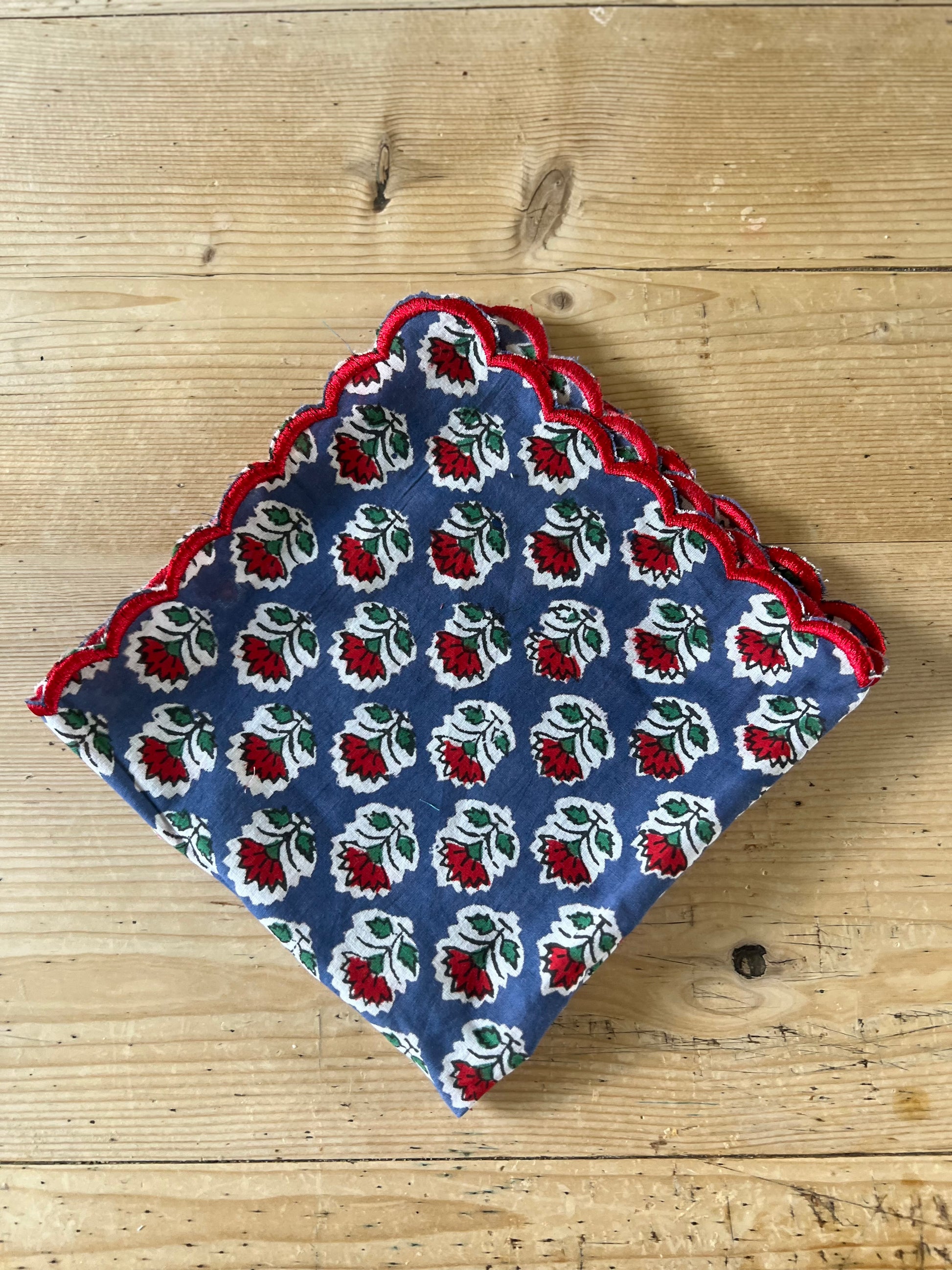 Scalloped Cotton Napkins